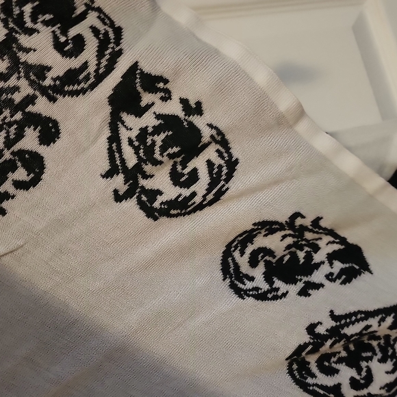 Duster - Picture 2 of 3